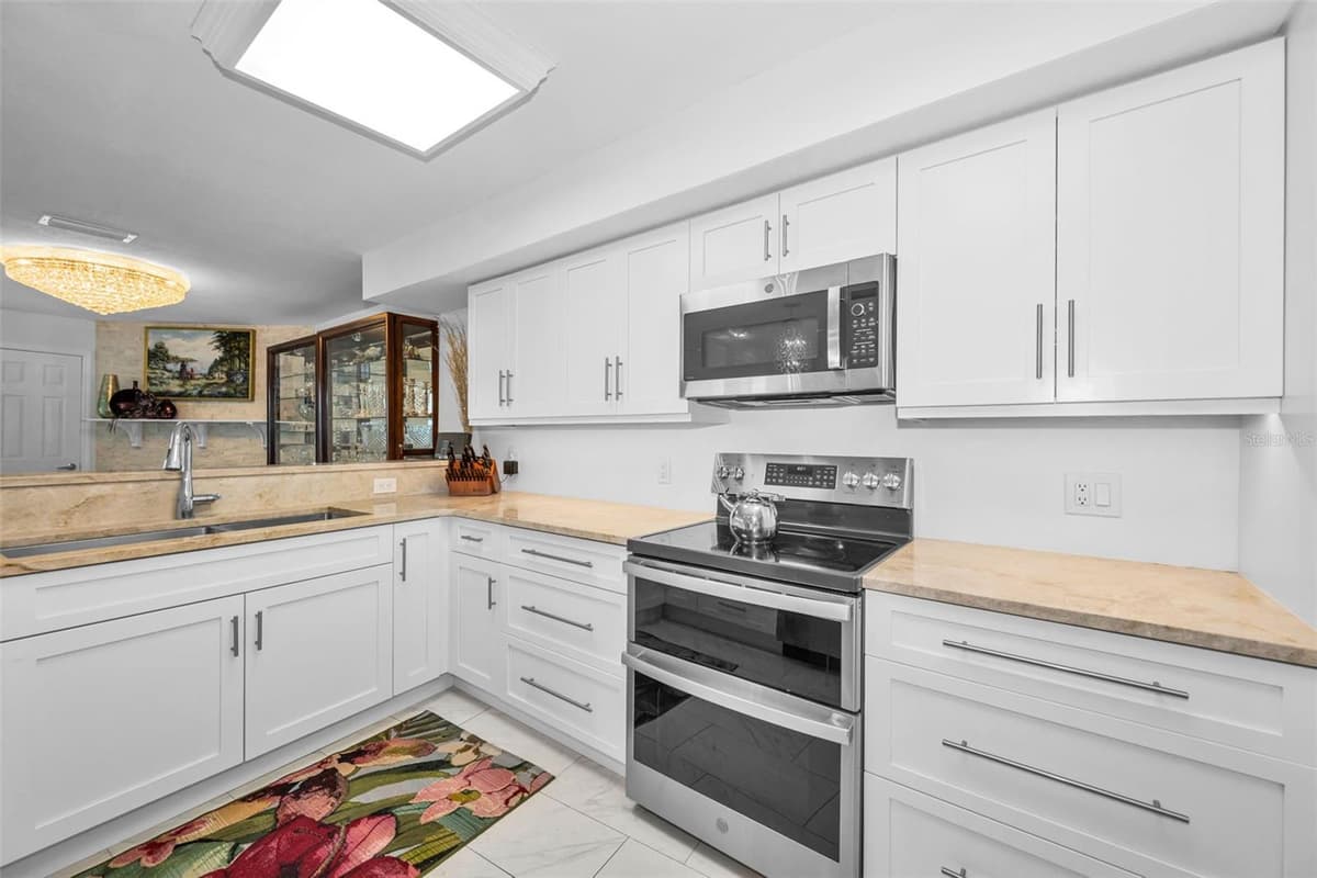 433 PAULA DRIVE — photo 34 of 70