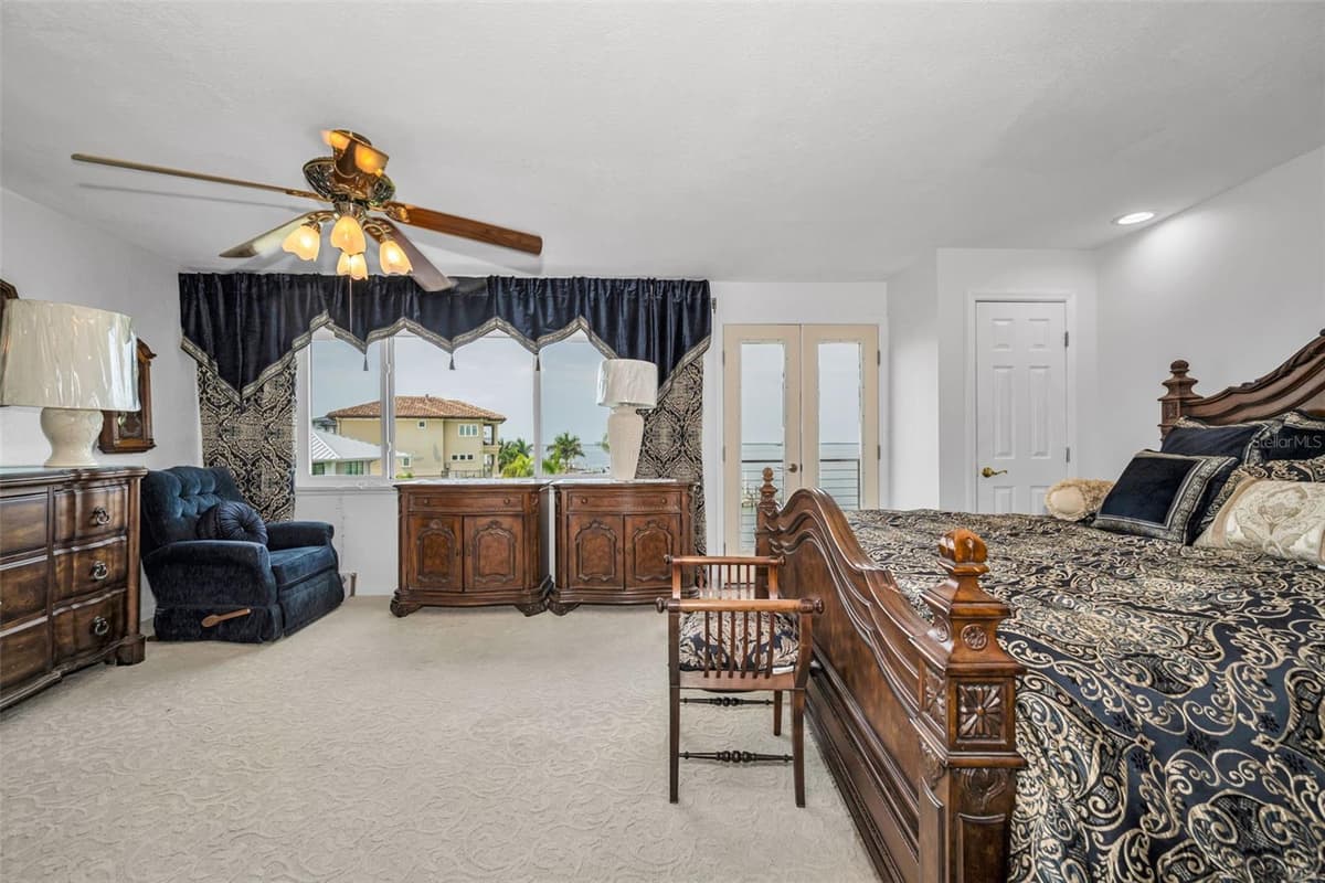 433 PAULA DRIVE — photo 43 of 70