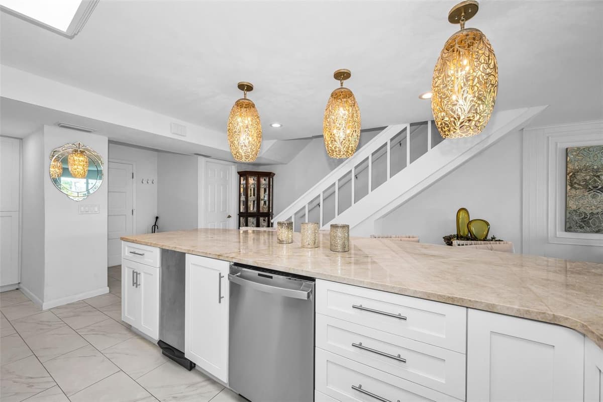 433 PAULA DRIVE — photo 35 of 70