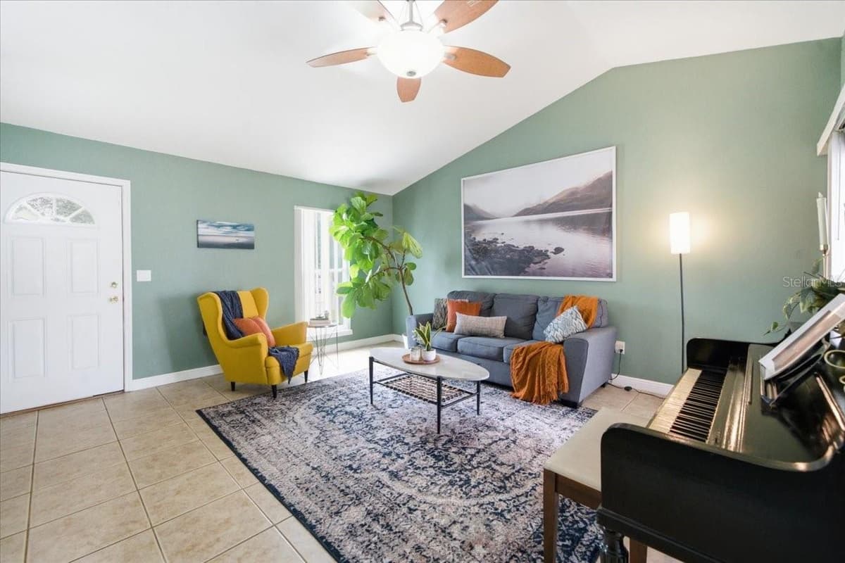 8304 RIVERBOAT DRIVE — photo 3 of 35