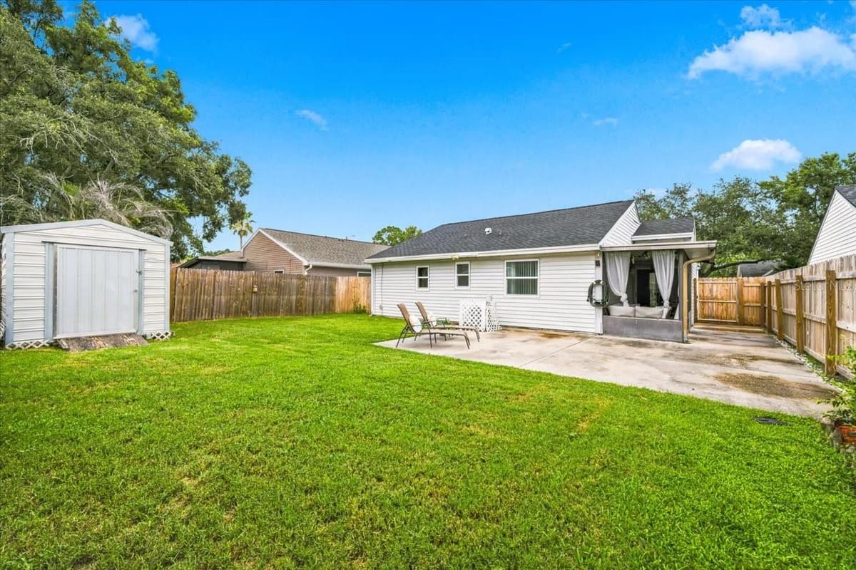 8304 RIVERBOAT DRIVE — photo 34 of 35