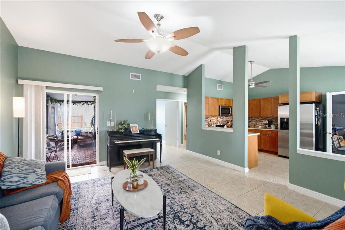 8304 RIVERBOAT DRIVE — photo 6 of 35
