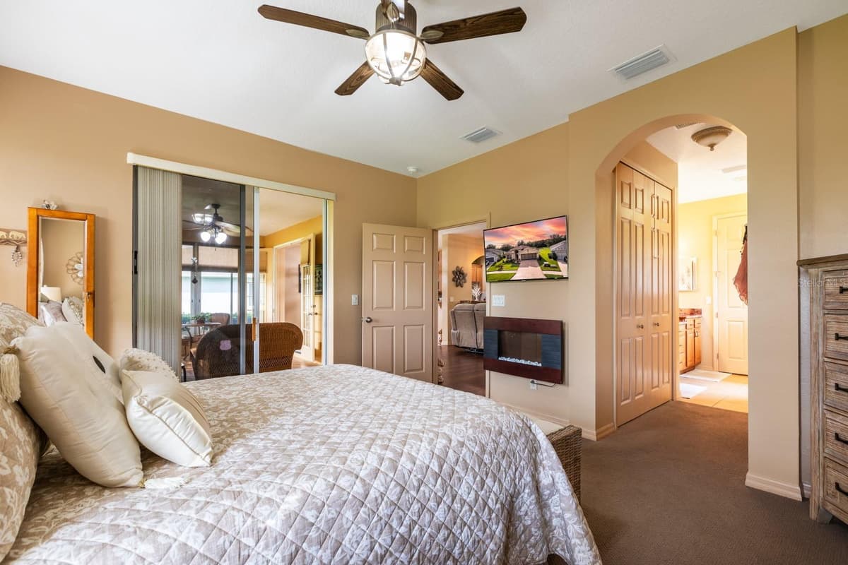 5615 CELEBRATION WAY — photo 13 of 43