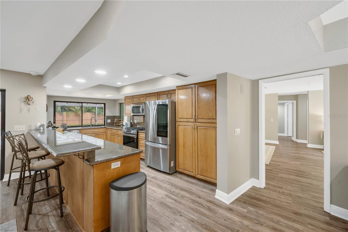 2767 WESTCHESTER DRIVE — photo 22 of 57