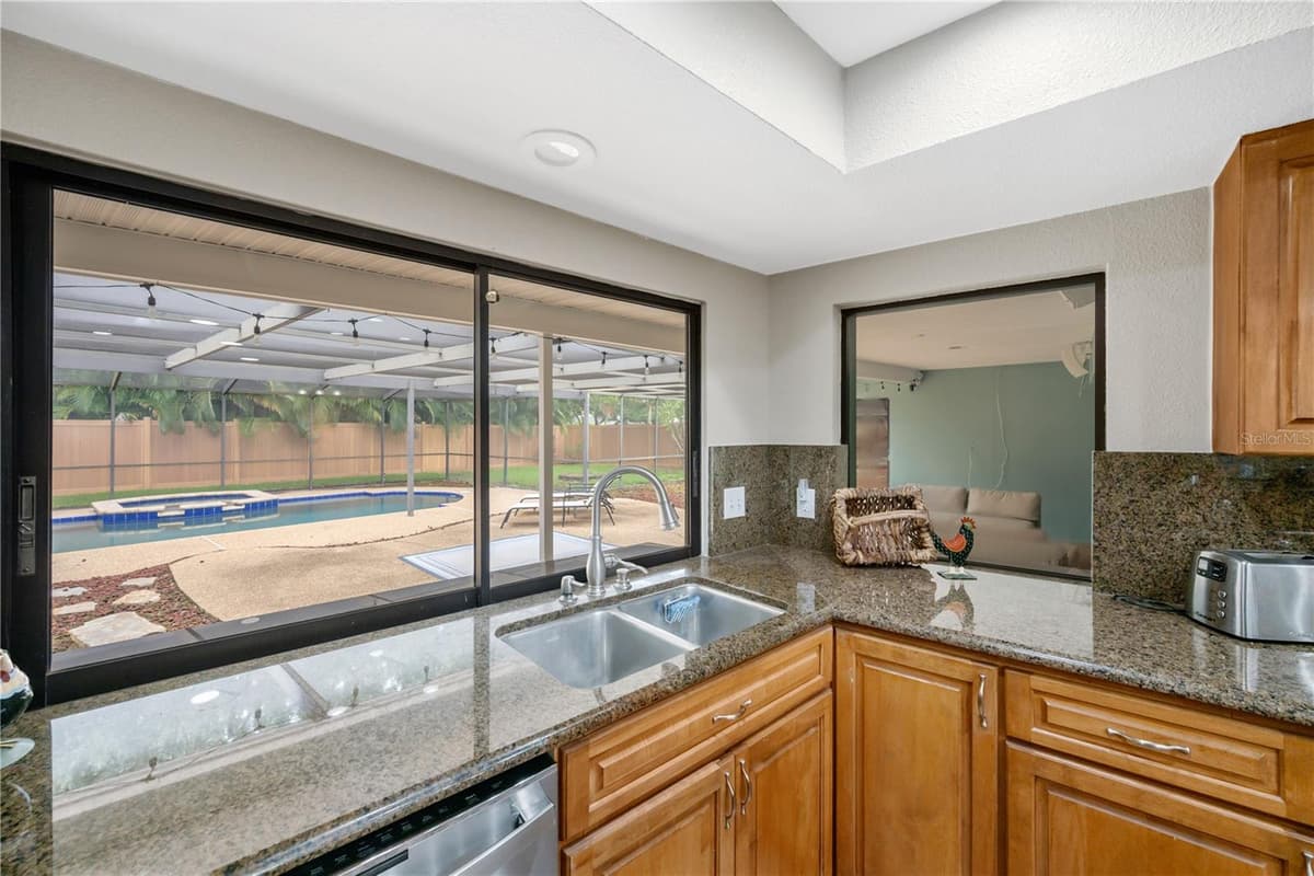 2767 WESTCHESTER DRIVE — photo 20 of 57