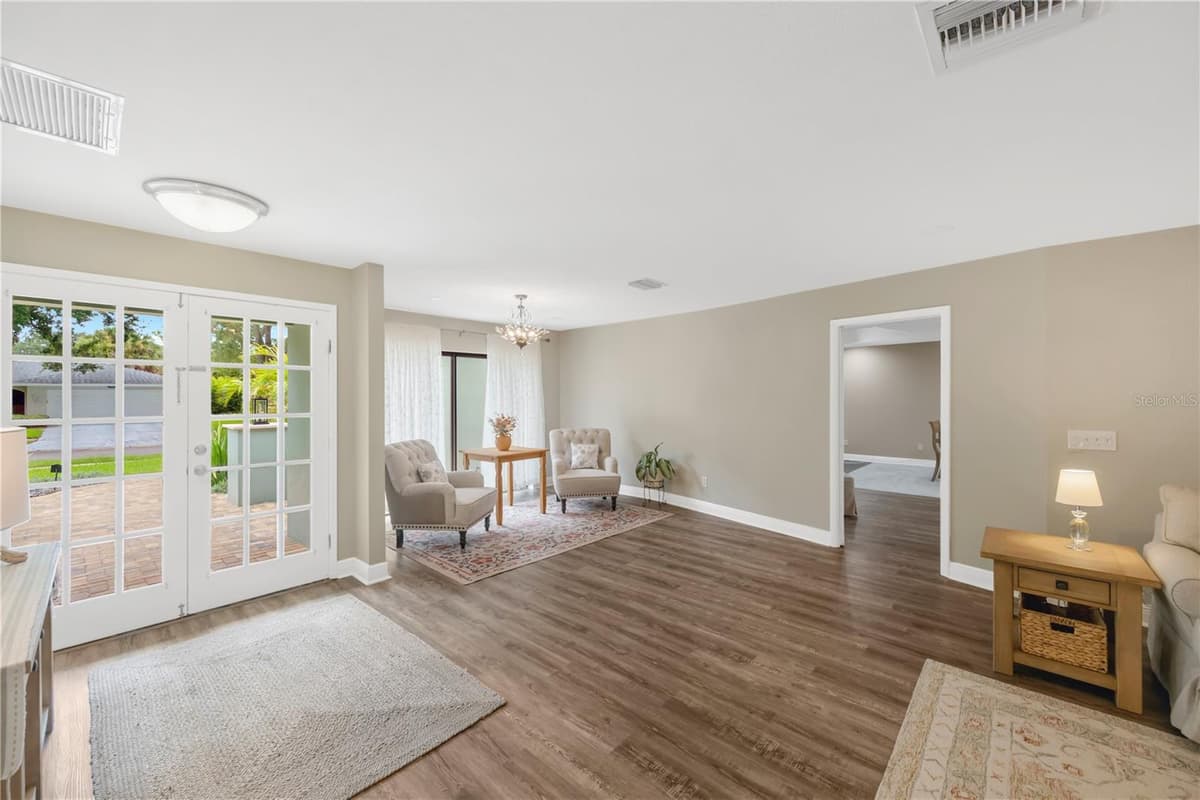 2767 WESTCHESTER DRIVE — photo 7 of 57