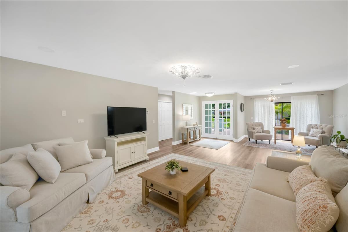 2767 WESTCHESTER DRIVE — photo 9 of 57