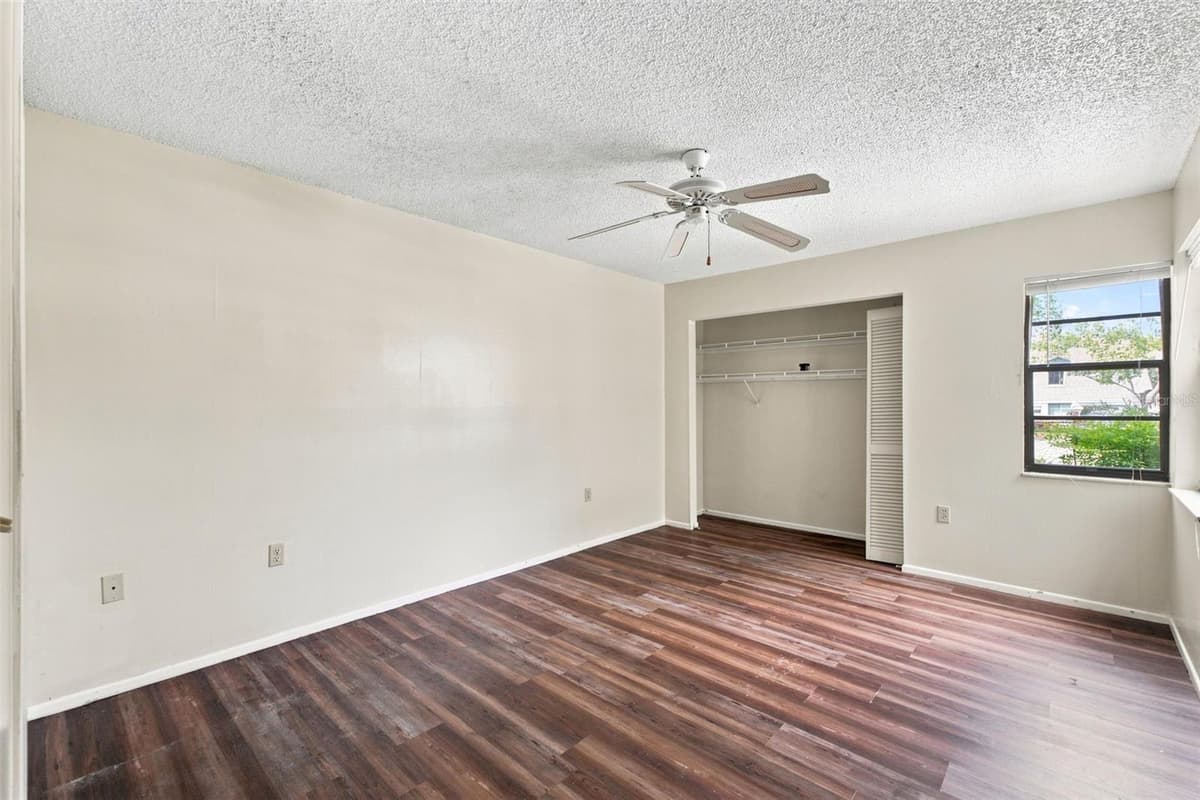 8013 PICKETTS COURT — photo 12 of 17