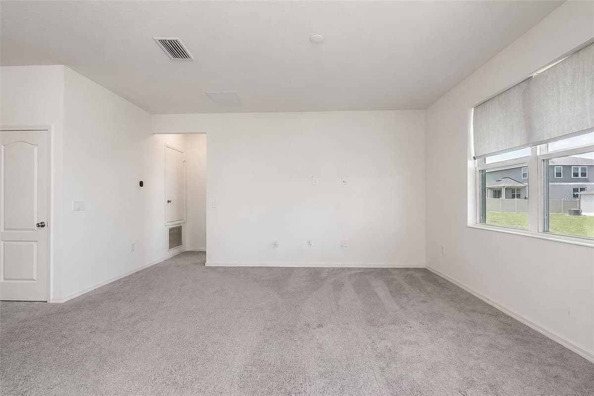 3349 PINK OLEANDER AVENUE — photo 14 of 36