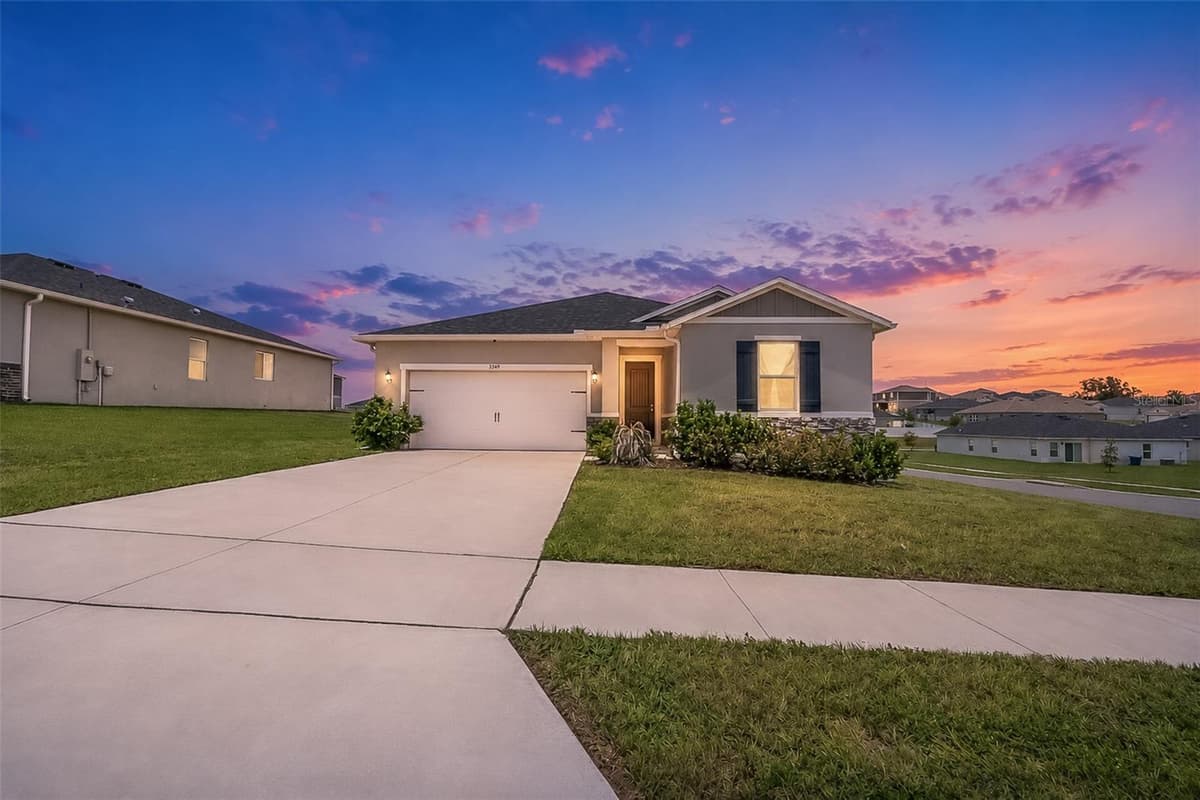 3349 PINK OLEANDER AVENUE — photo 1 of 36