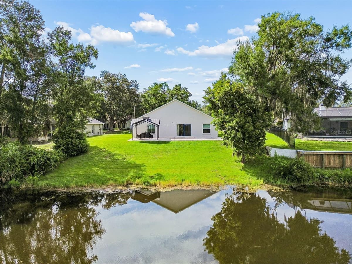 23450 CHERBOURG LOOP — photo 16 of 66