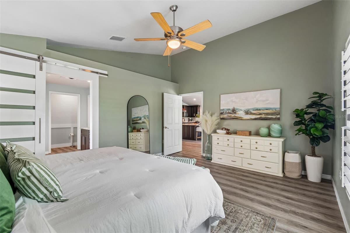 23450 CHERBOURG LOOP — photo 12 of 66