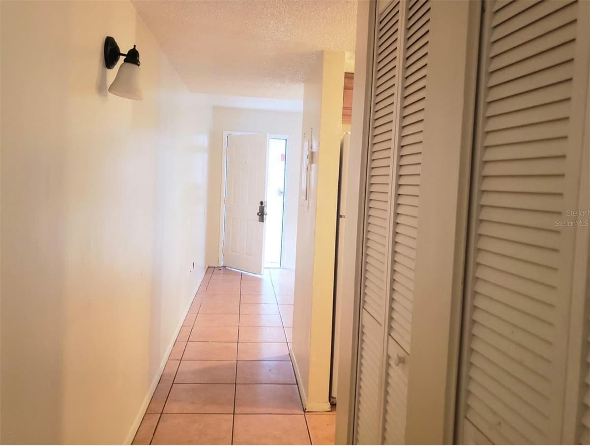 7100 WATERSIDE DRIVE — photo 3 of 13