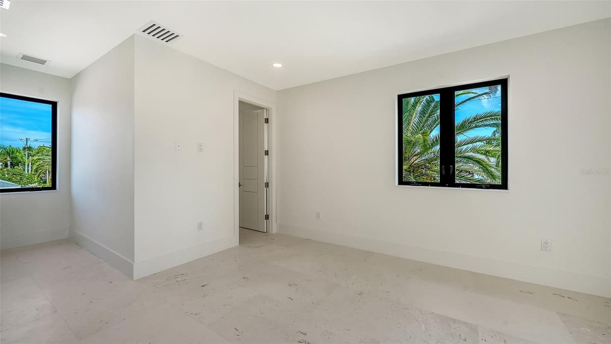 1516 RIDGEWOOD LANE — photo 39 of 91