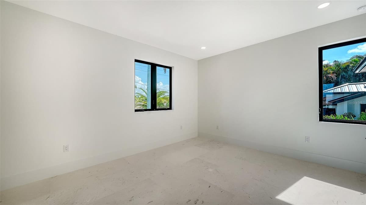 1516 RIDGEWOOD LANE — photo 44 of 91