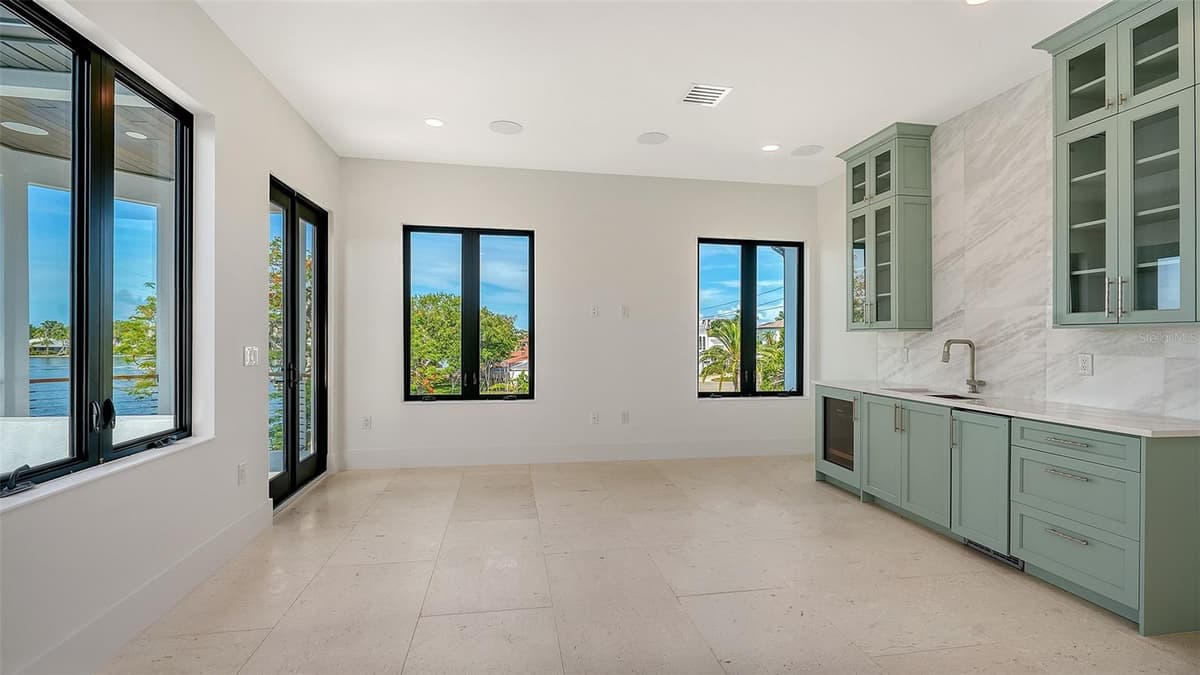 1516 RIDGEWOOD LANE — photo 46 of 91