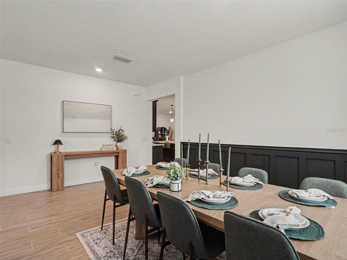 7474 SEA MANATEE STREET — photo 11 of 33