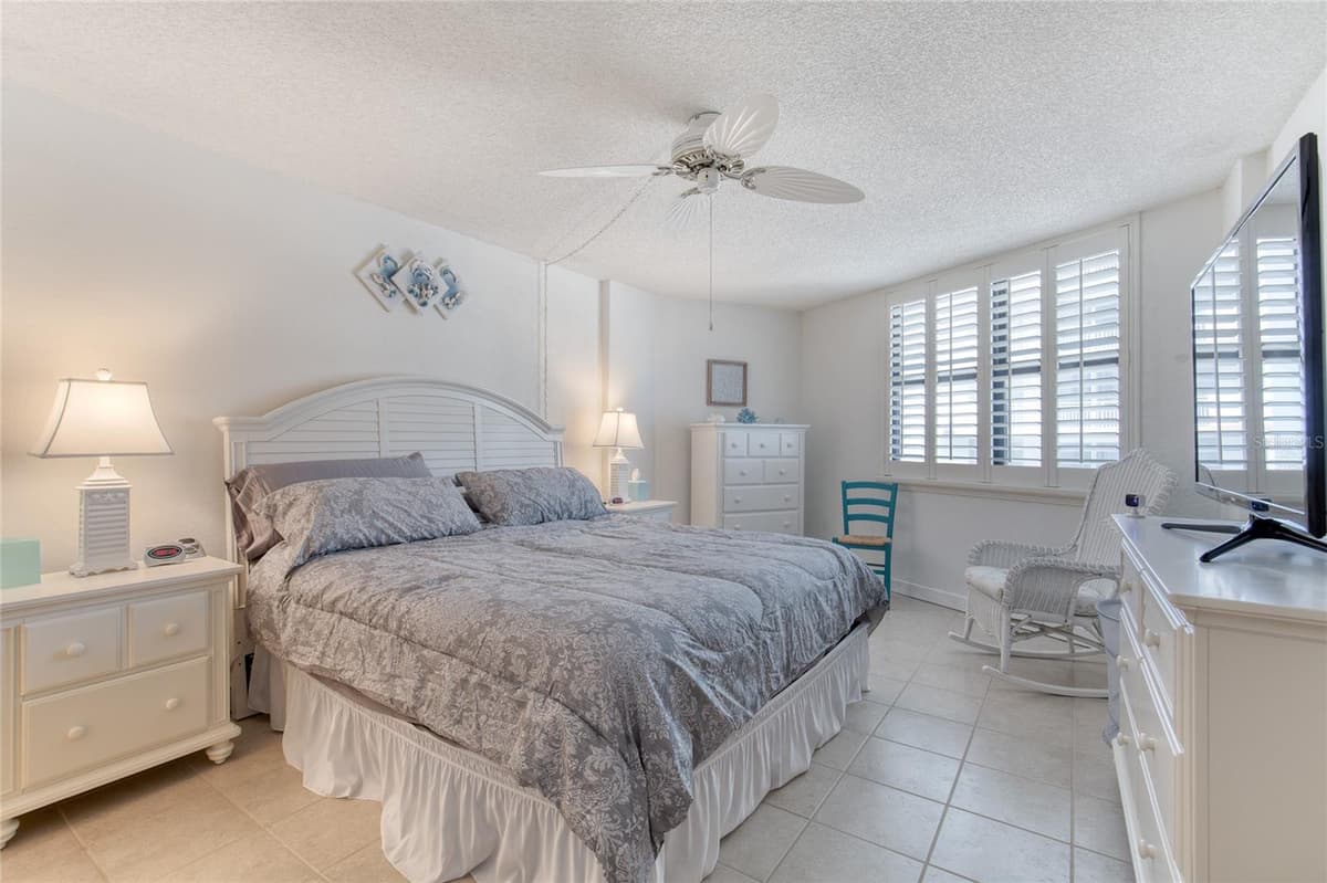 1415 OCEAN SHORE BOULEVARD — photo 28 of 66