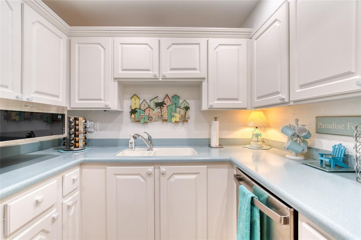 1415 OCEAN SHORE BOULEVARD — photo 15 of 66