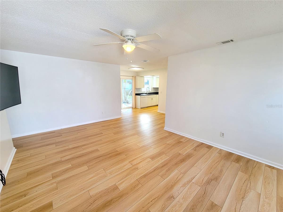 14196 JEFF ROAD — photo 20 of 76
