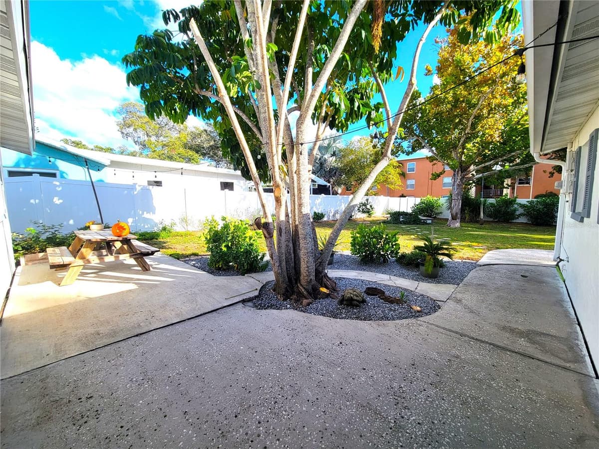 14196 JEFF ROAD — photo 15 of 76