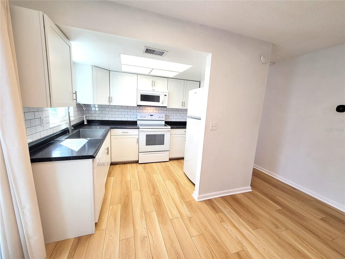 14196 JEFF ROAD — photo 34 of 76