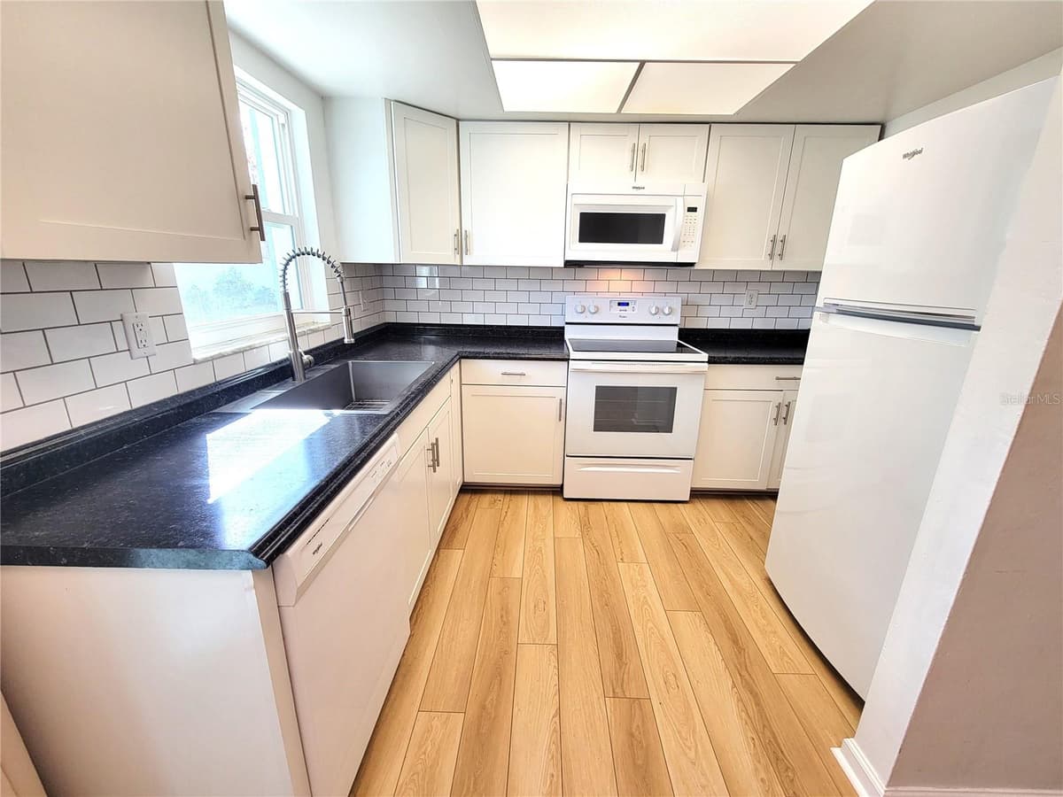 14196 JEFF ROAD — photo 35 of 76