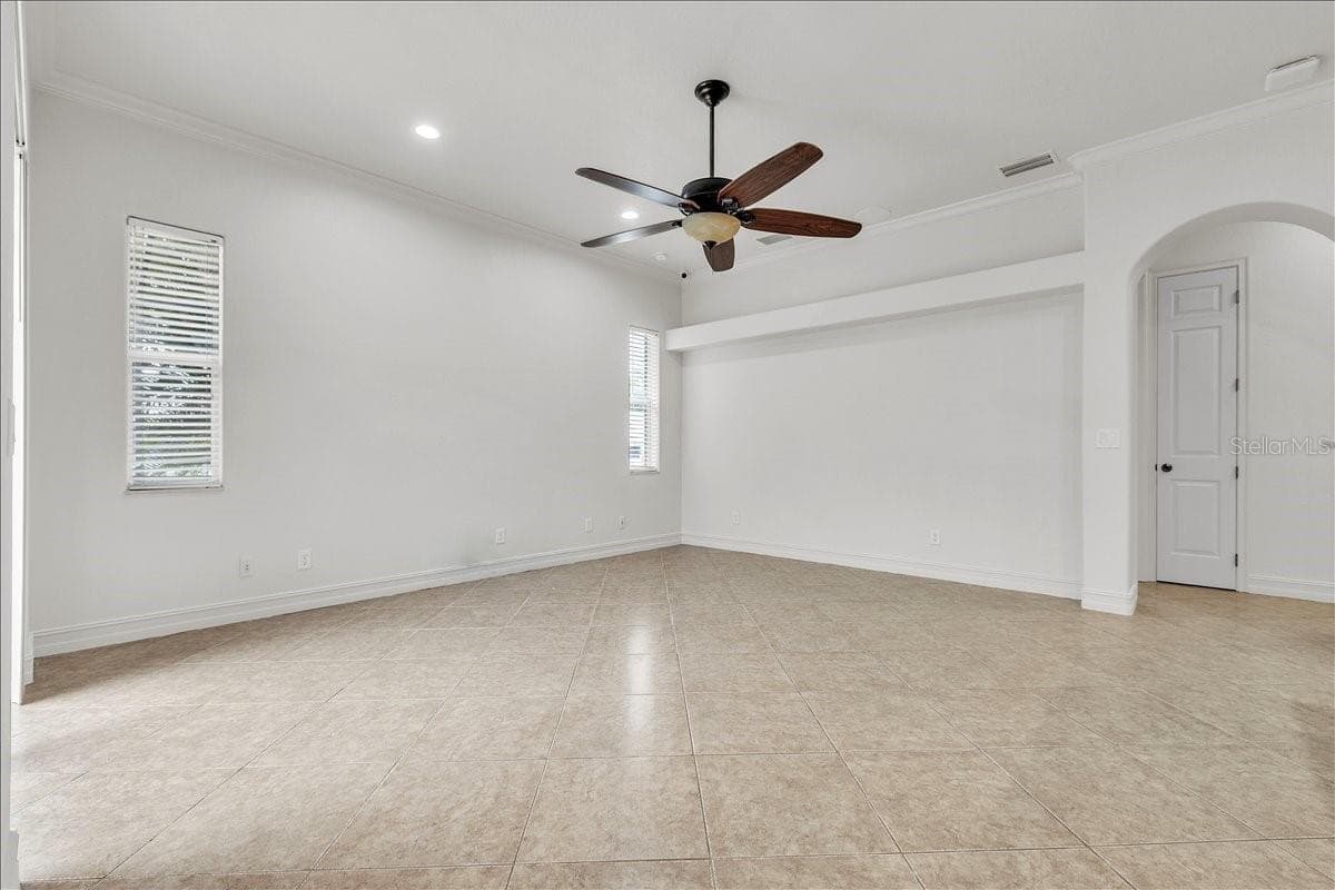 2441 STAVER STREET — photo 18 of 47