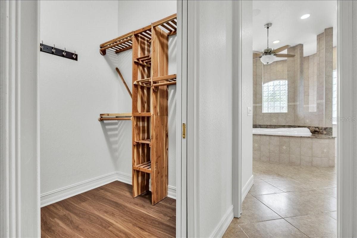 2441 STAVER STREET — photo 23 of 47