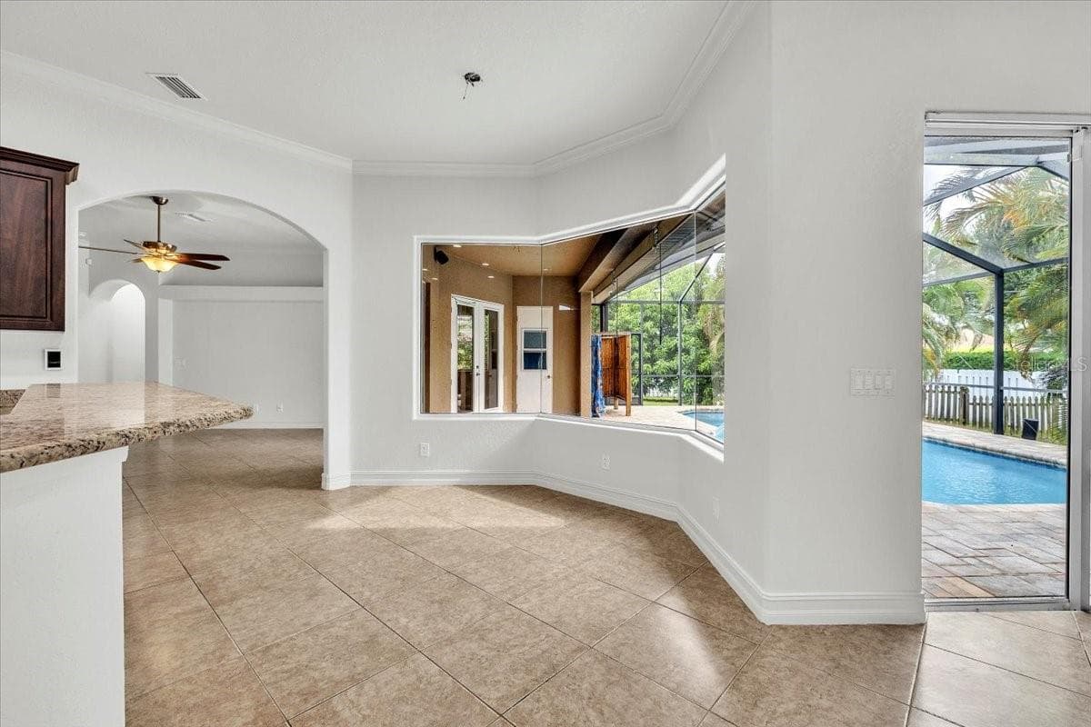 2441 STAVER STREET — photo 16 of 47
