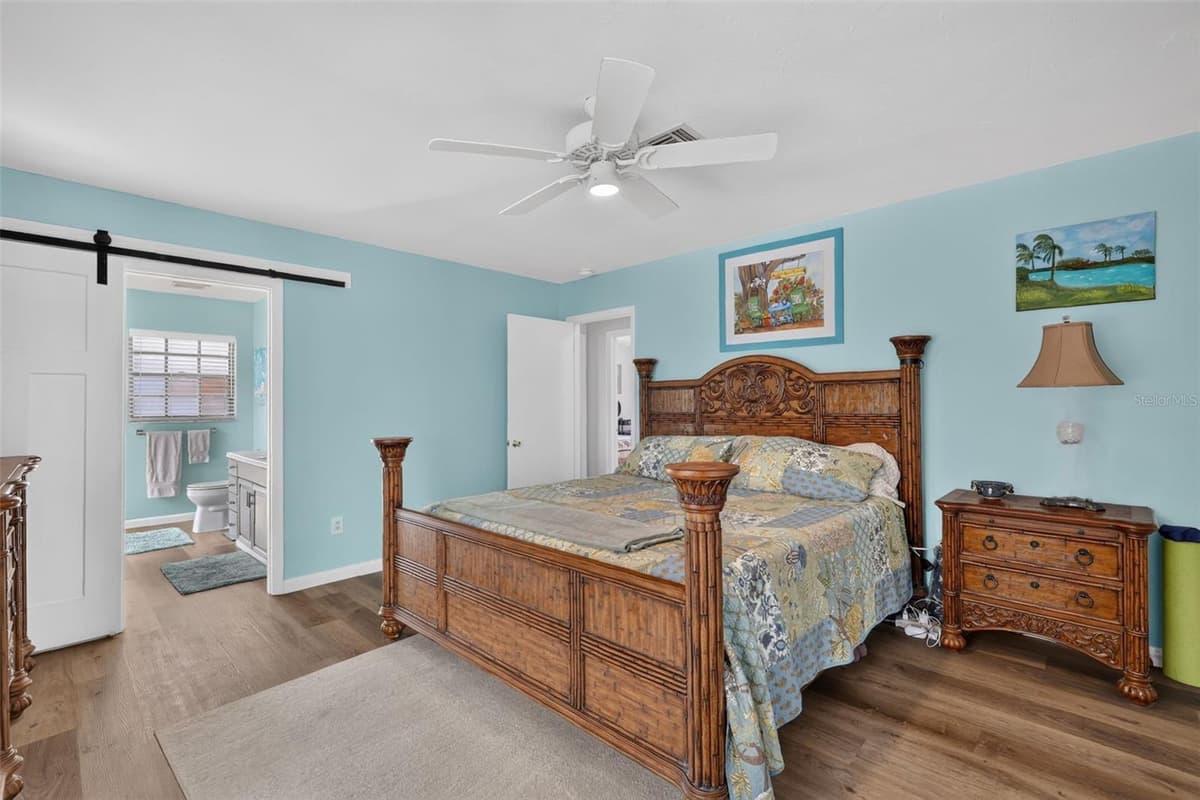 2115 SUZANNE DRIVE — photo 16 of 47