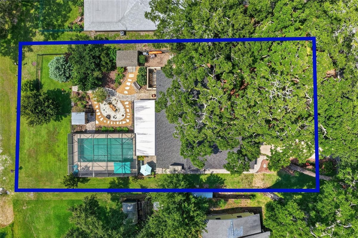 2115 SUZANNE DRIVE — photo 44 of 47