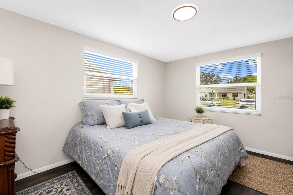 1032 ELAINE STREET — photo 15 of 30