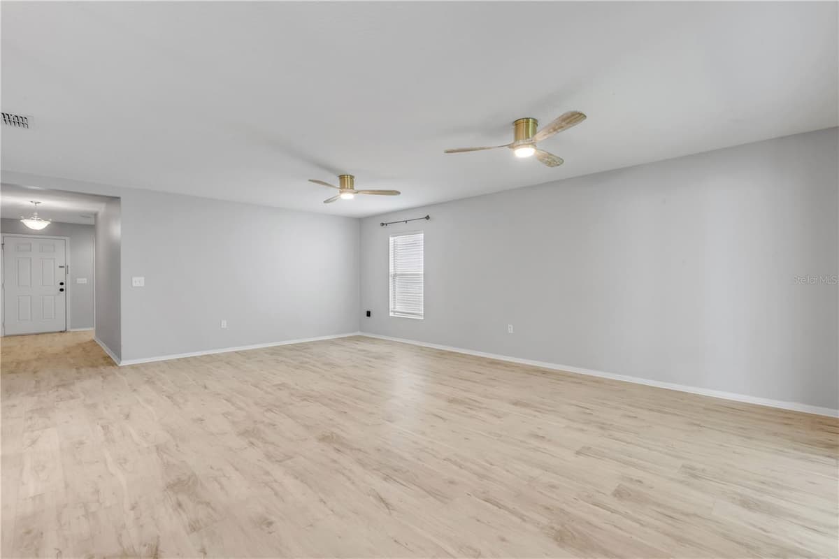 550 AEOLIAN DRIVE — photo 14 of 59