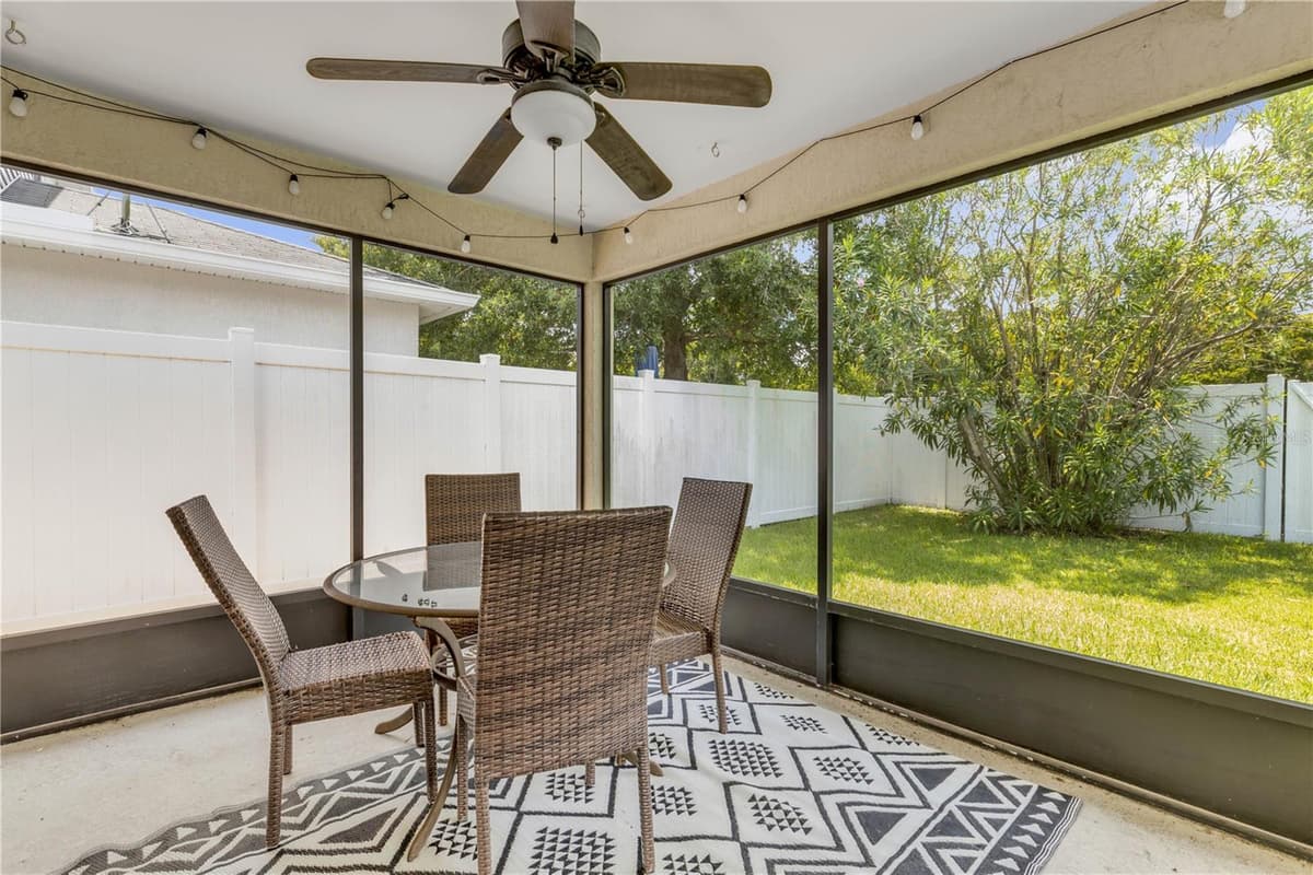 550 AEOLIAN DRIVE — photo 38 of 59
