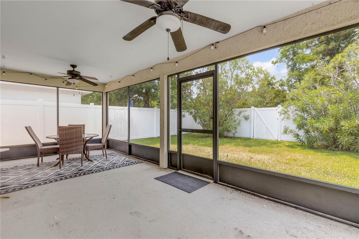 550 AEOLIAN DRIVE — photo 39 of 59