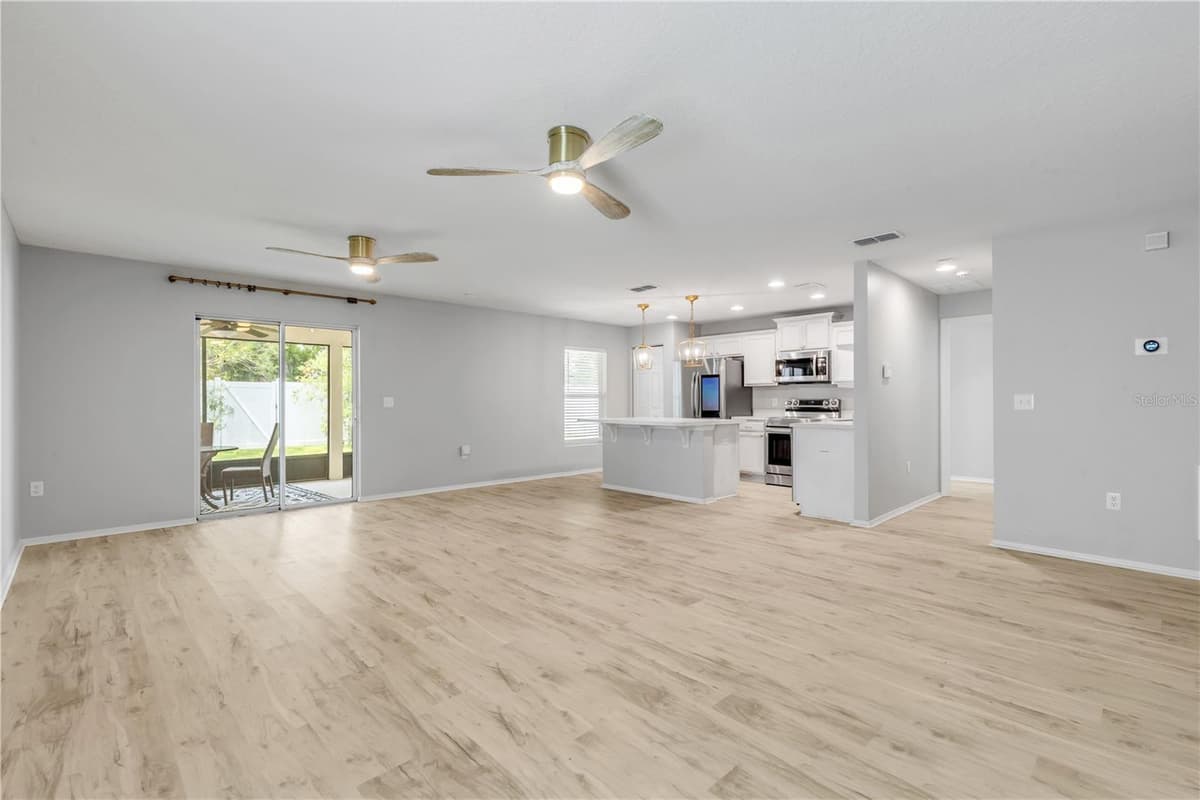 550 AEOLIAN DRIVE — photo 13 of 59