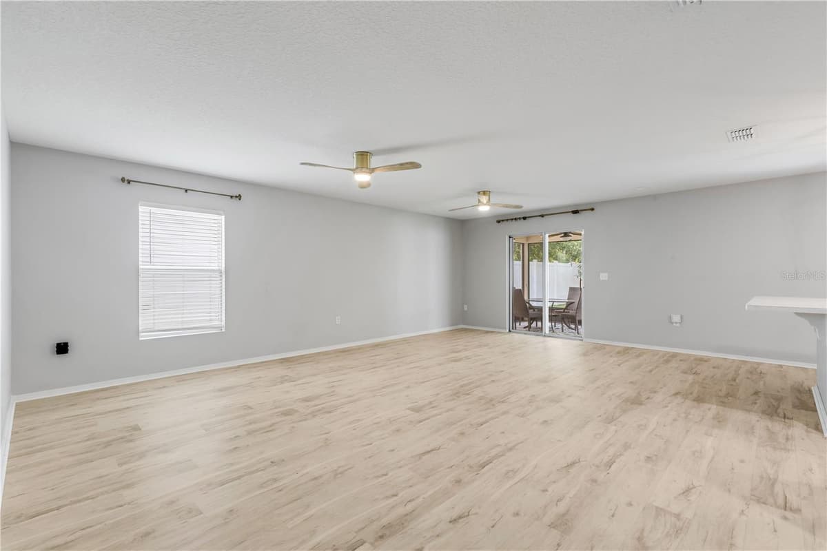 550 AEOLIAN DRIVE — photo 12 of 59