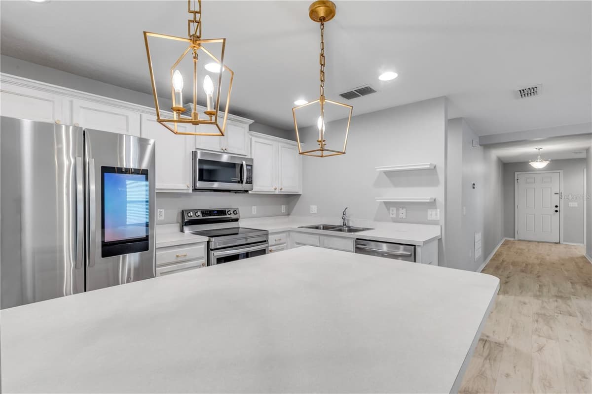 550 AEOLIAN DRIVE — photo 19 of 59