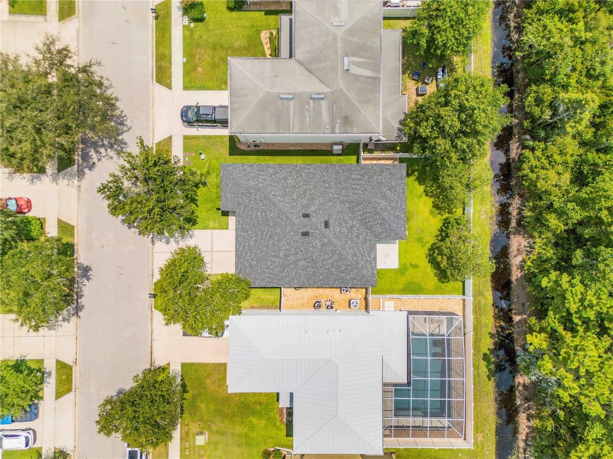 550 AEOLIAN DRIVE — photo 43 of 59