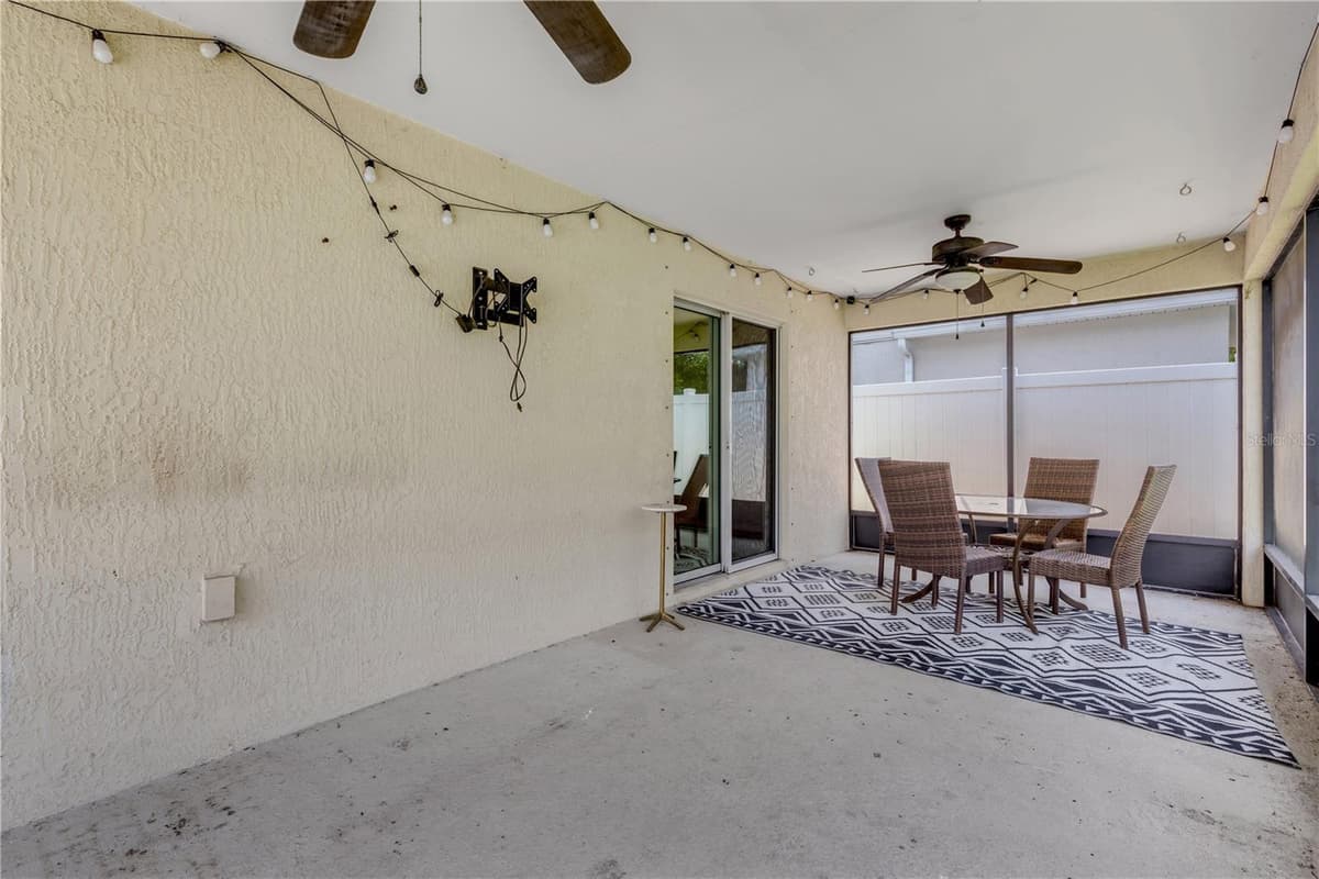 550 AEOLIAN DRIVE — photo 40 of 59