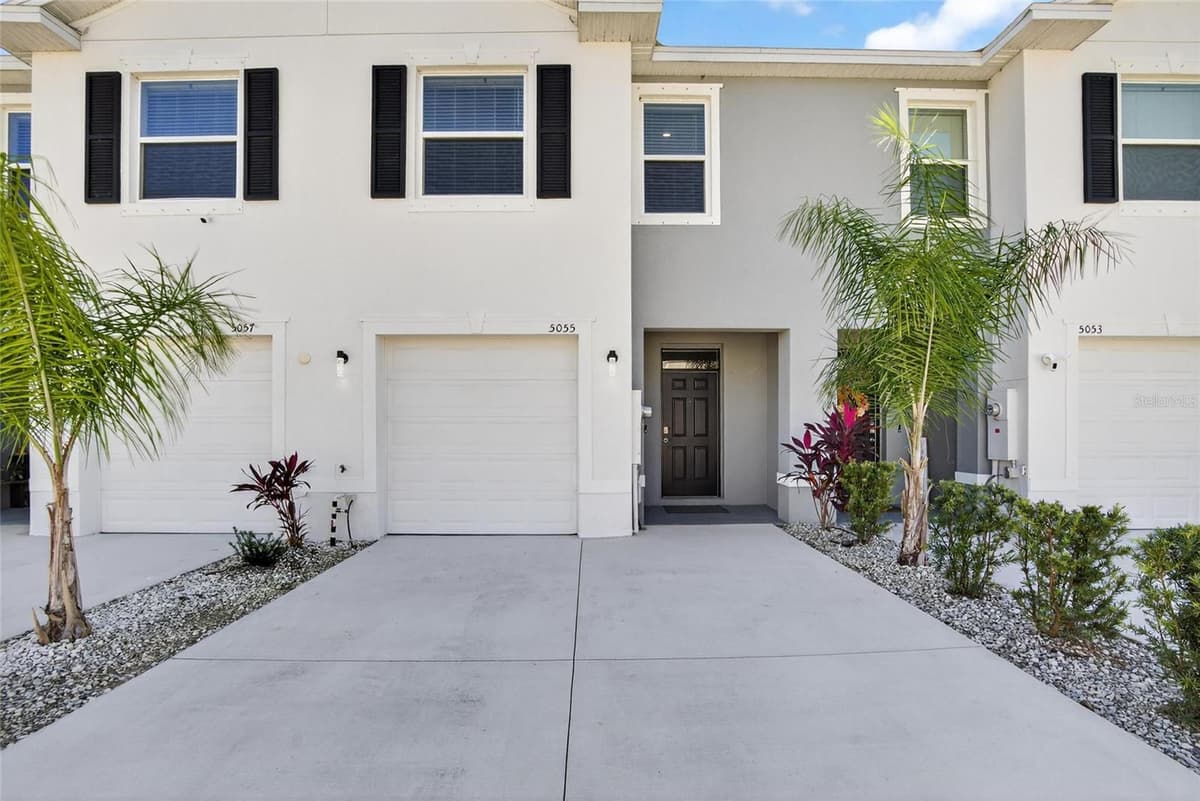 5055 CAPTAIN DAVIS DRIVE — photo 2 of 63