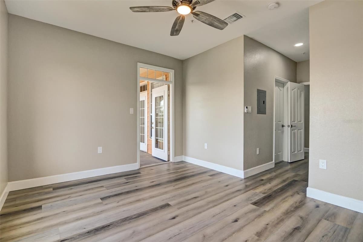 5000 CULBREATH KEY WAY — photo 23 of 73