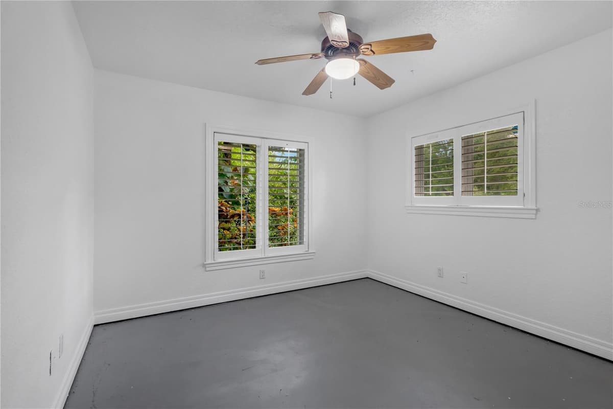 6663 DATE PALM AVENUE — photo 11 of 34