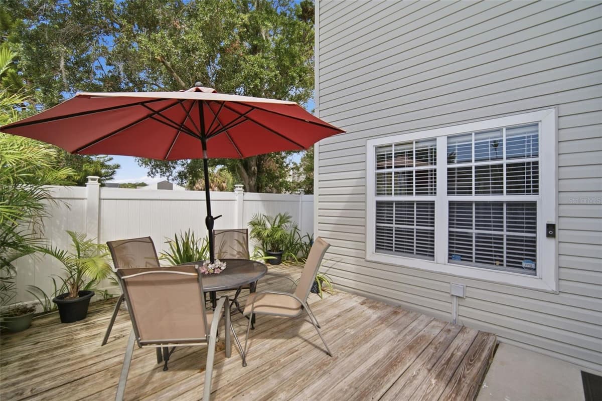 8350 SAVANNAH TRACE CIRCLE — photo 4 of 49
