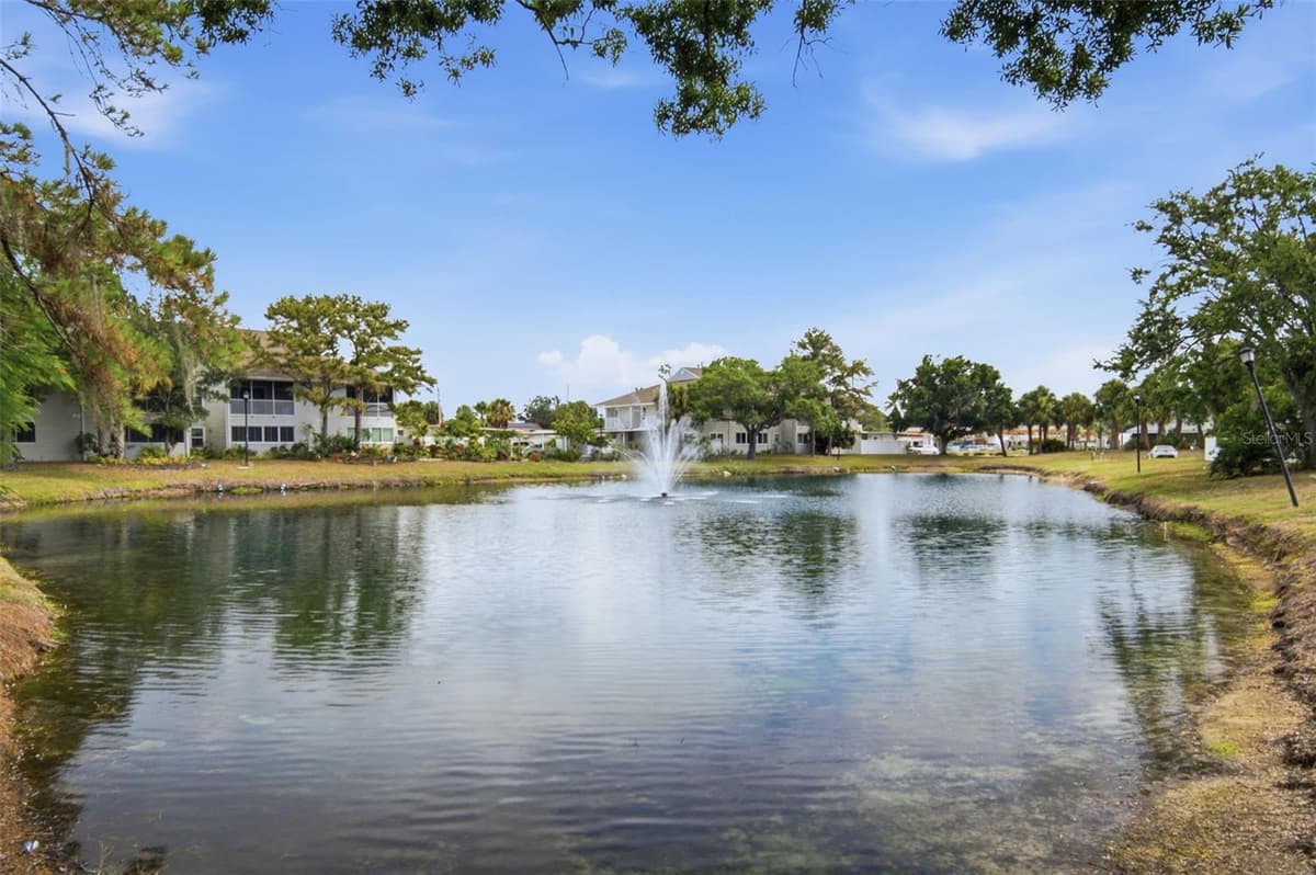 8350 SAVANNAH TRACE CIRCLE — photo 43 of 49