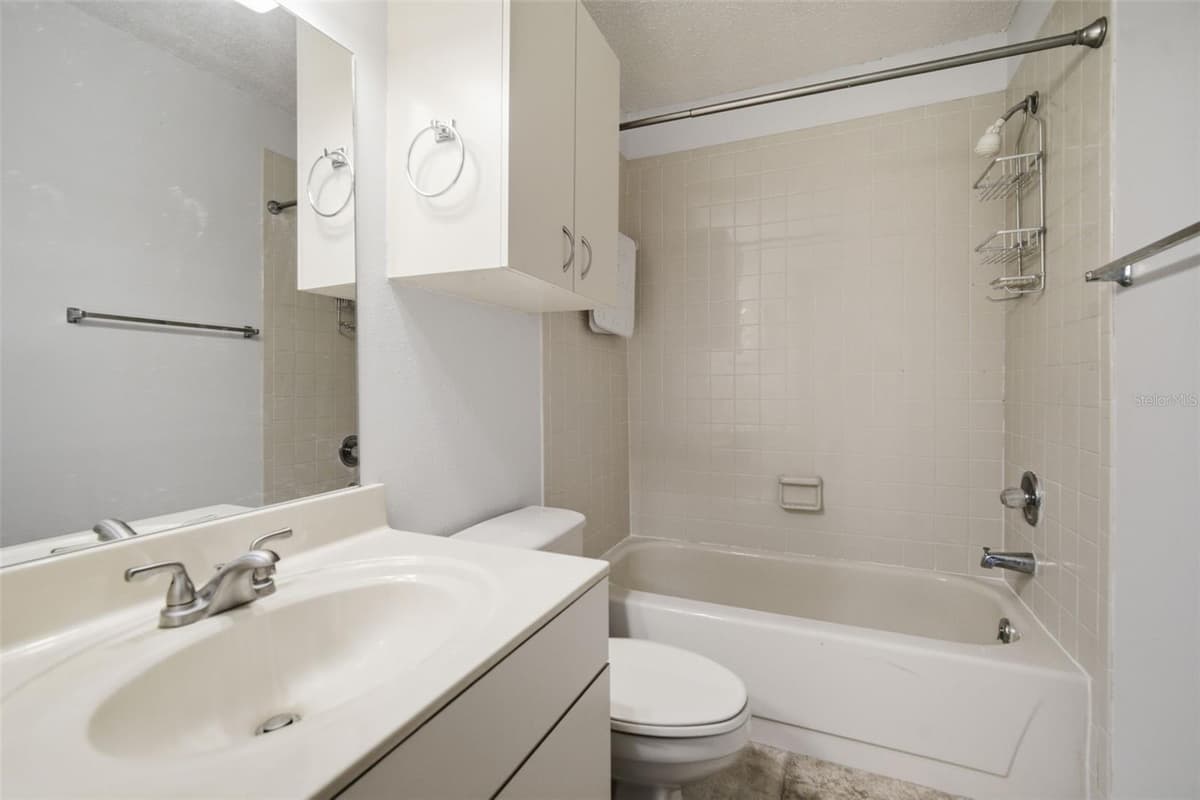8350 SAVANNAH TRACE CIRCLE — photo 33 of 49