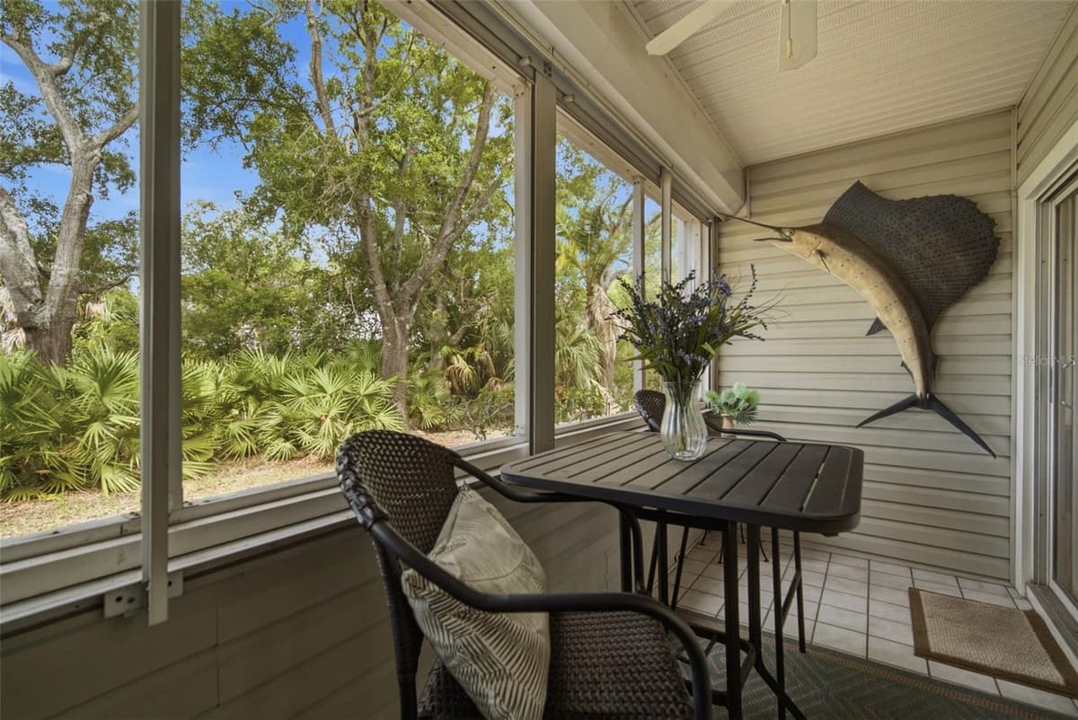 8350 SAVANNAH TRACE CIRCLE — photo 35 of 49