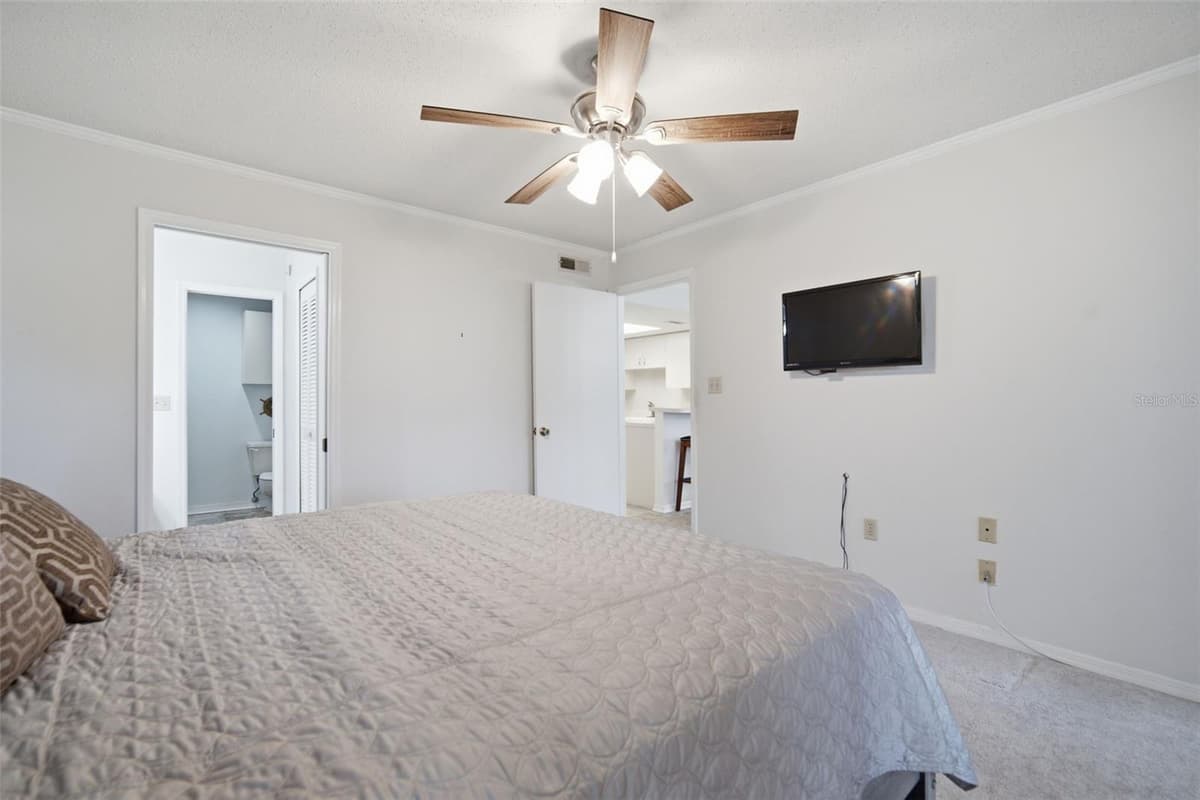 8350 SAVANNAH TRACE CIRCLE — photo 25 of 49