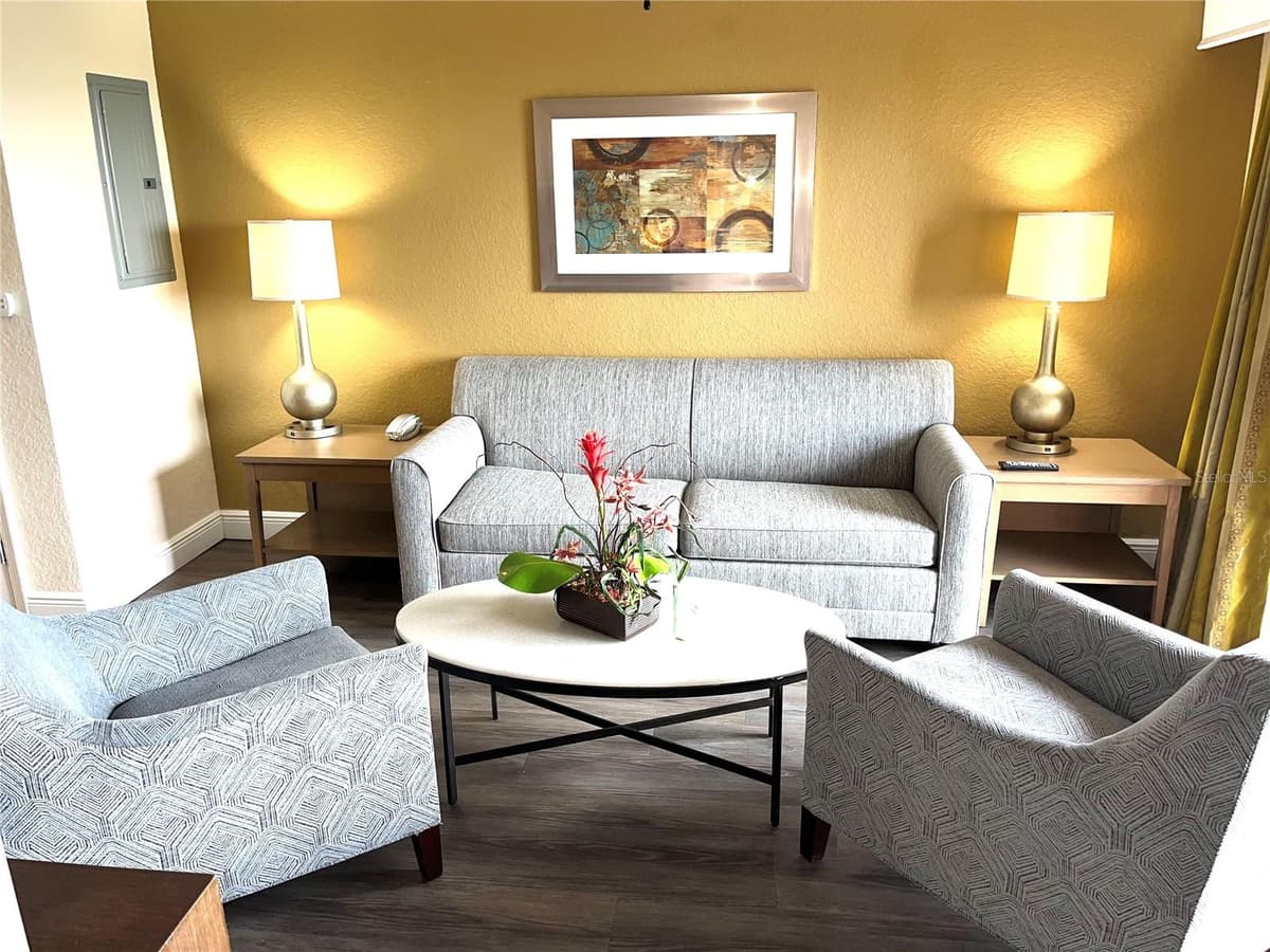12544 FLORIDAYS RESORT DRIVE — photo 5 of 38